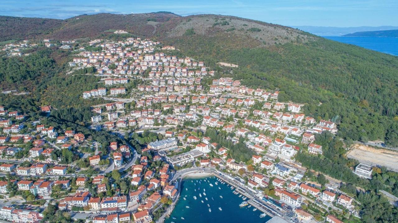 Apartments Pino Рабац Экстерьер фото
