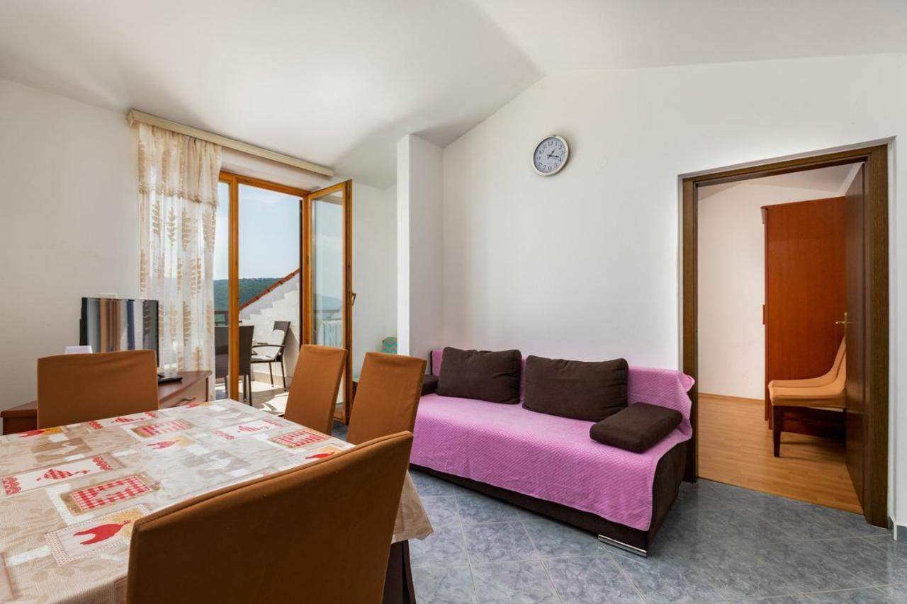 Apartments Pino Рабац Экстерьер фото