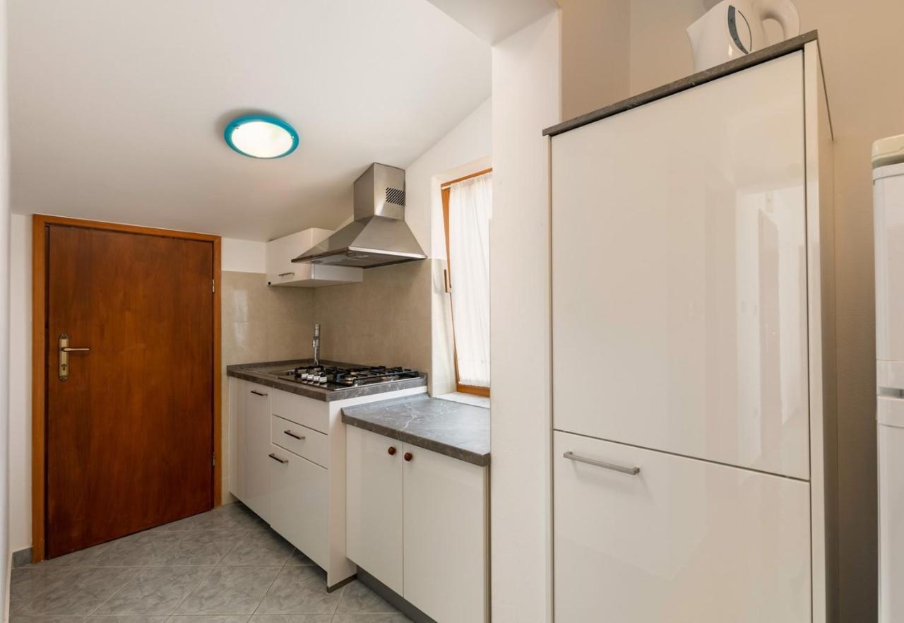 Apartments Pino Рабац Экстерьер фото