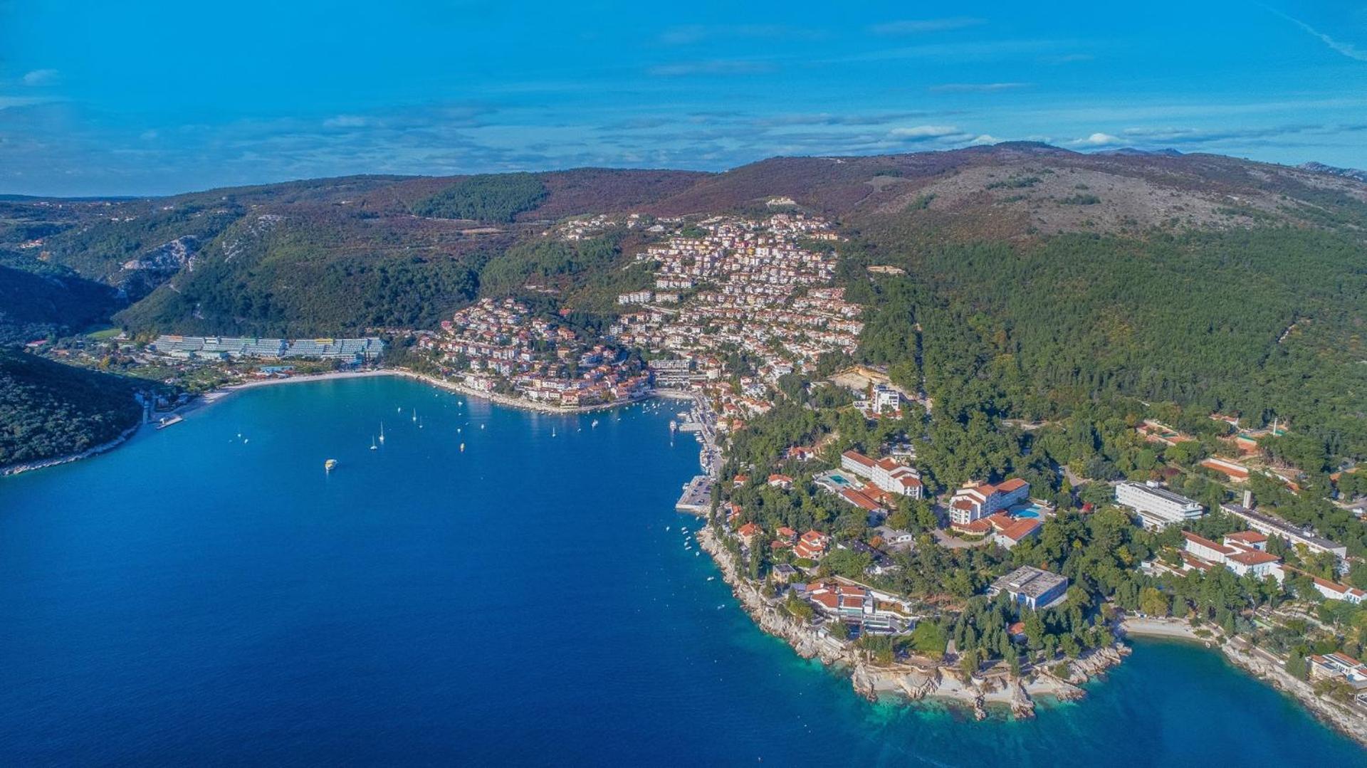 Apartments Pino Рабац Экстерьер фото